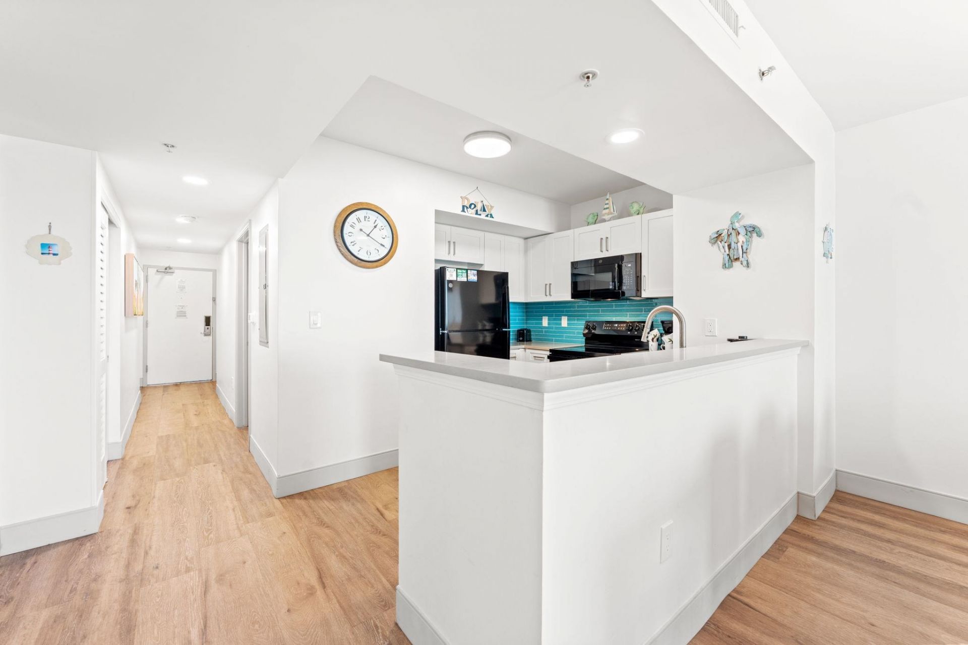 3000 N Ocean Blvd. N  Photo 13