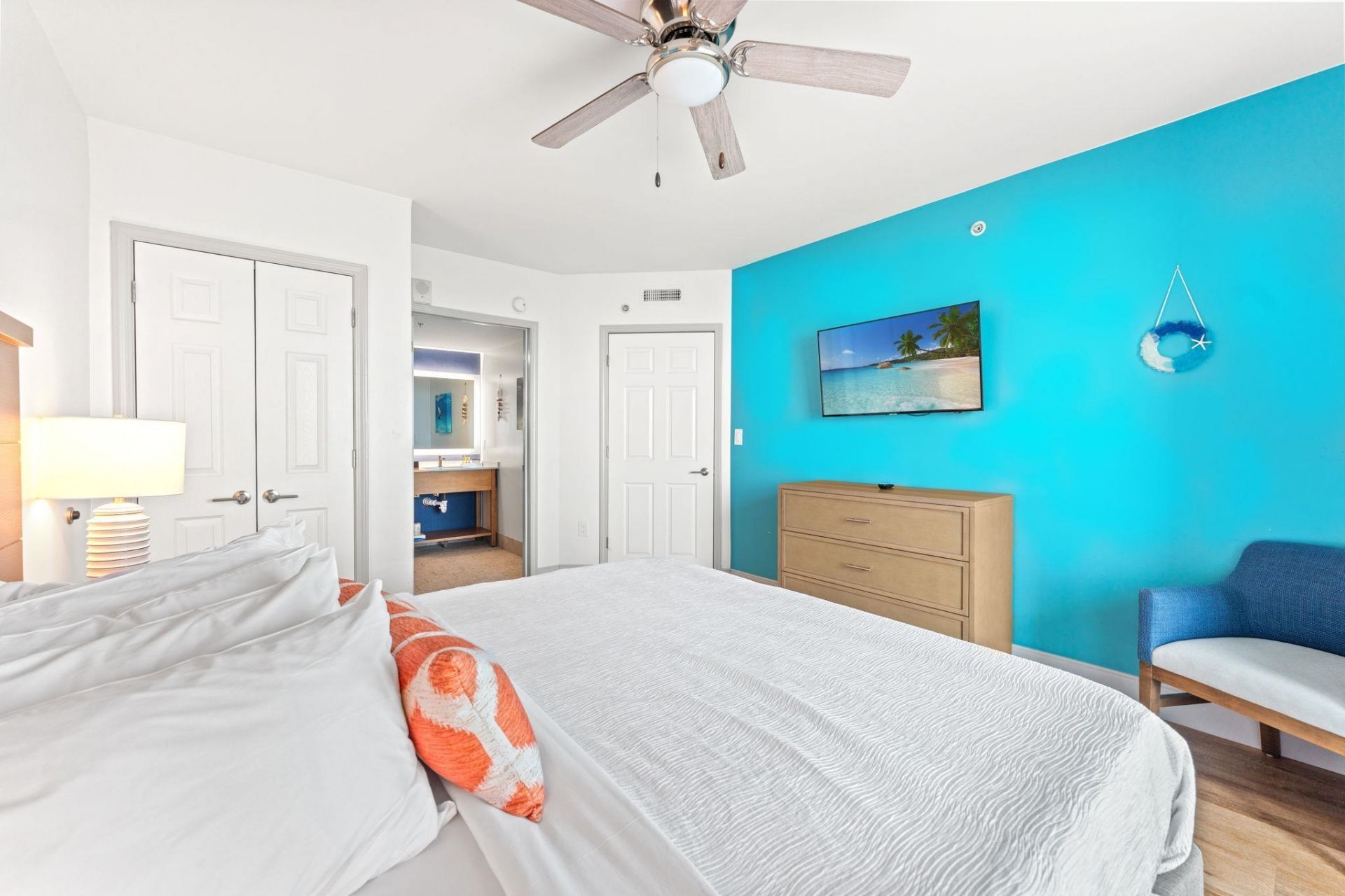 3000 N Ocean Blvd. N  Photo 19
