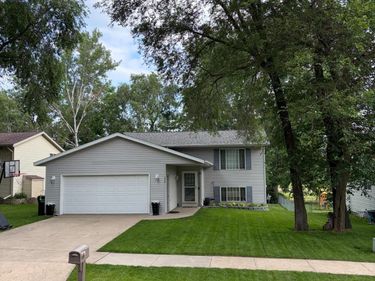 3838 Strathmore Lane SE, Rochester, MN 55904