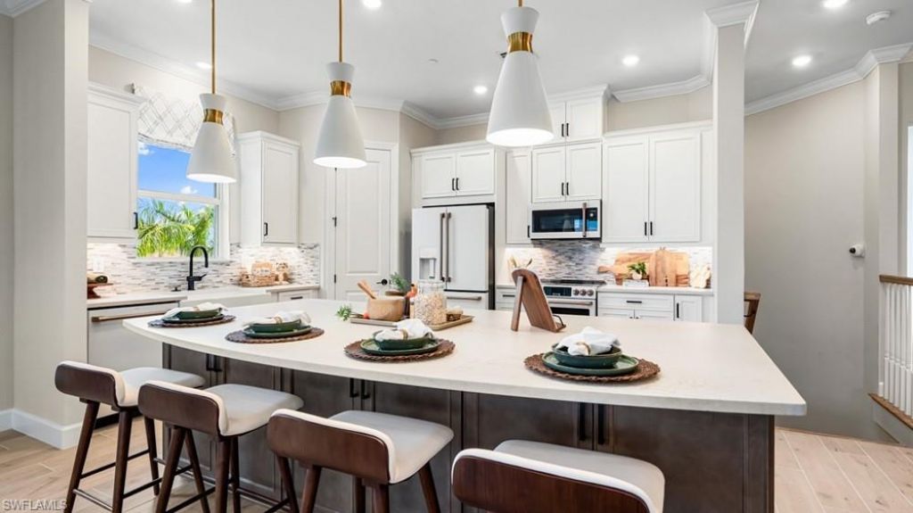 15345 Giardino Dr, Unit 12-204, Naples, FL 34114 Photo