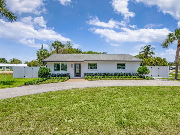 204 W Whitney Drive, Jupiter, FL 33458