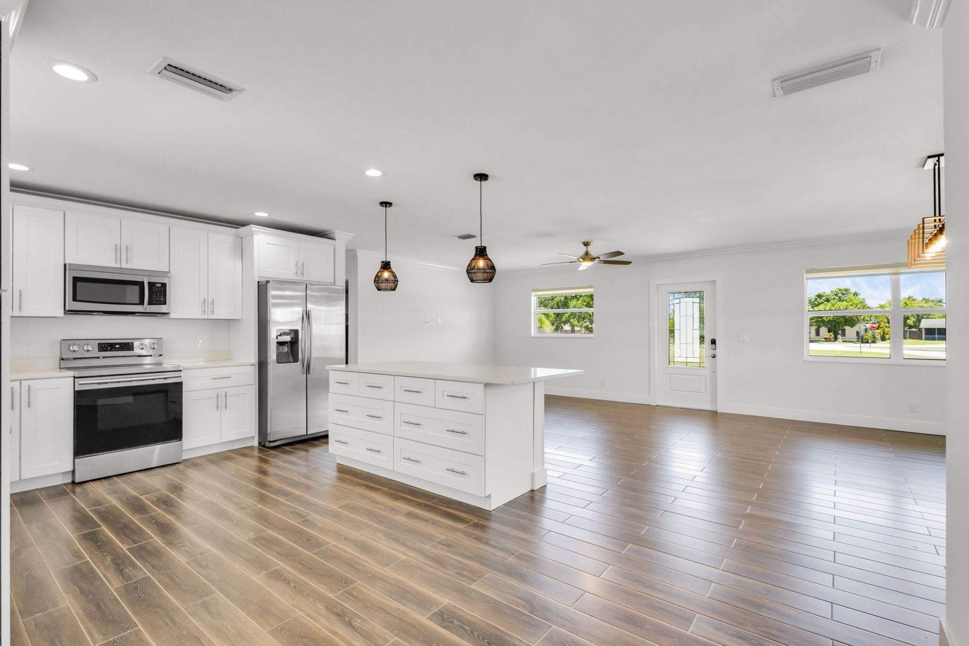 204 W Whitney Drive, Jupiter, FL 33458 Photo
