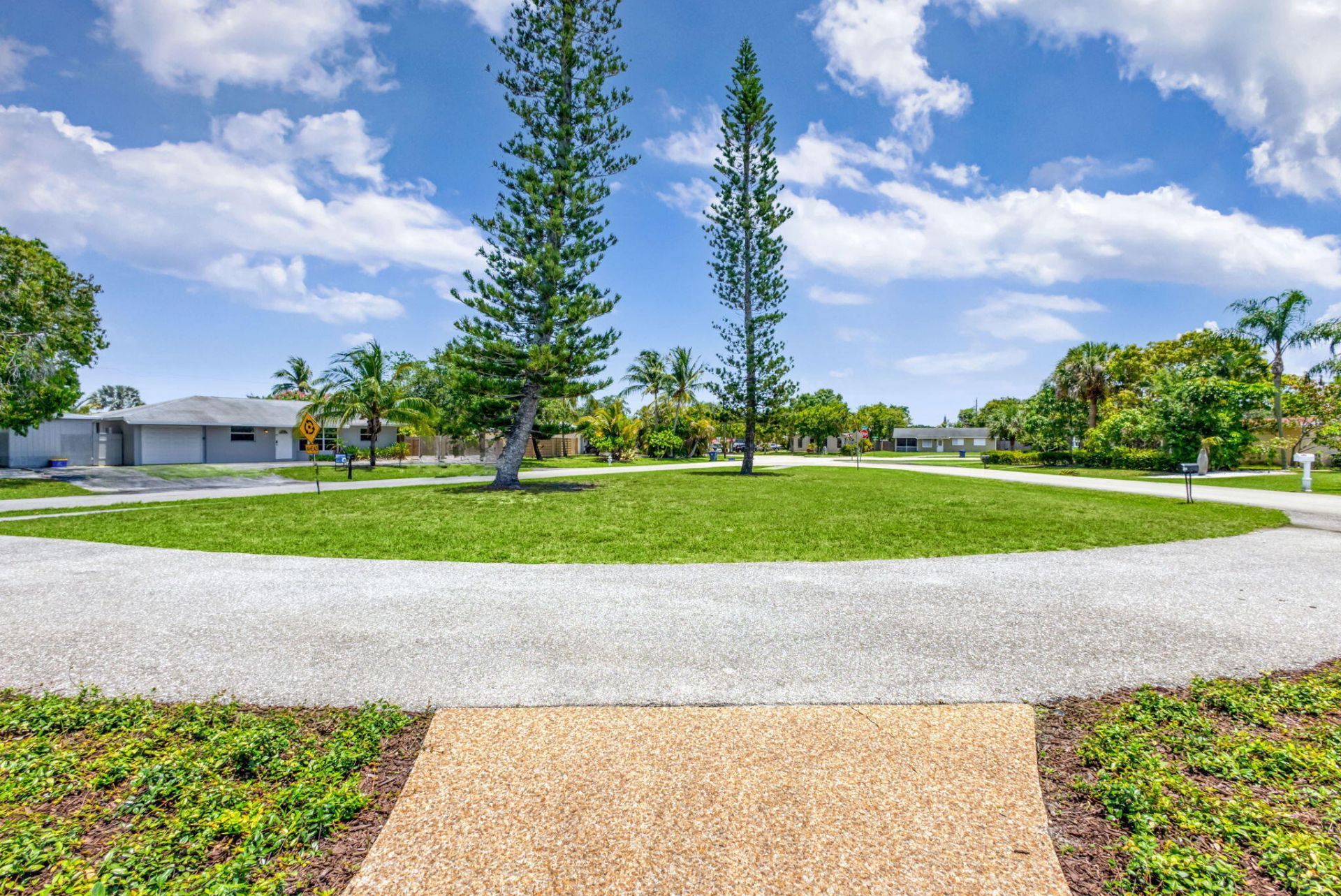 204 W Whitney Drive, Jupiter, FL 33458 Photo