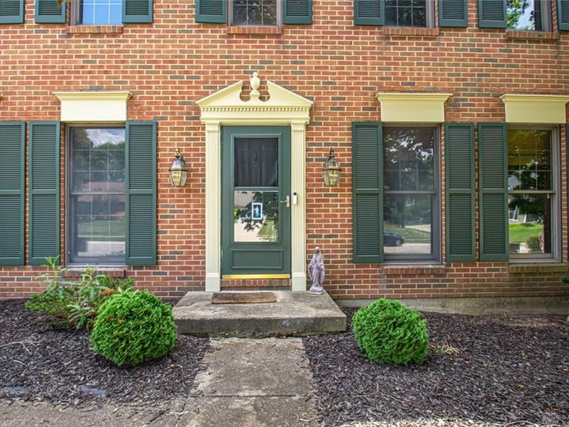 509 Tara Oaks Drive, Middletown, OH 45042 Photo 2