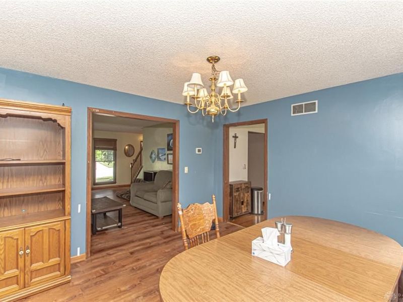 509 Tara Oaks Drive, Middletown, OH 45042 Photo 8