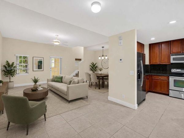 704 SW 1st Ave , Pompano Beach, FL 33060