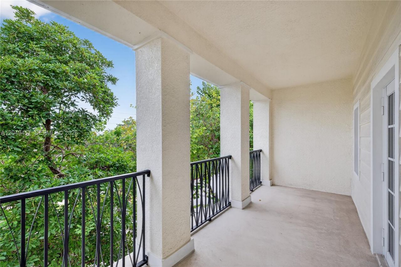 704 SW 1st Ave , Pompano Beach, FL 33060 Photo