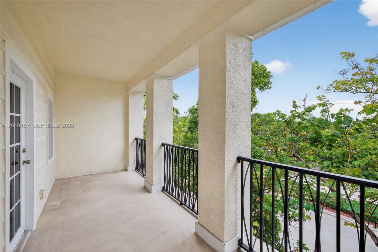 704 SW 1st Ave , Pompano Beach, FL 33060 Photo