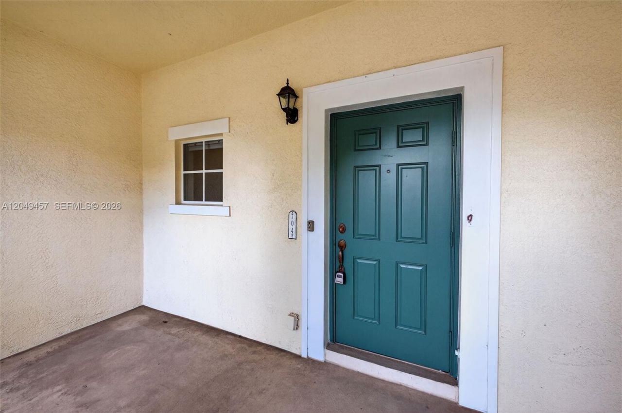 704 SW 1st Ave , Pompano Beach, FL 33060 Photo