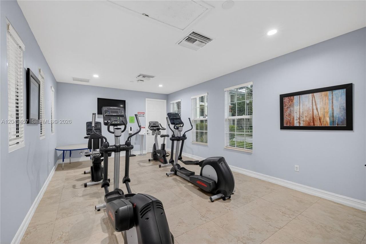 704 SW 1st Ave , Pompano Beach, FL 33060 Photo