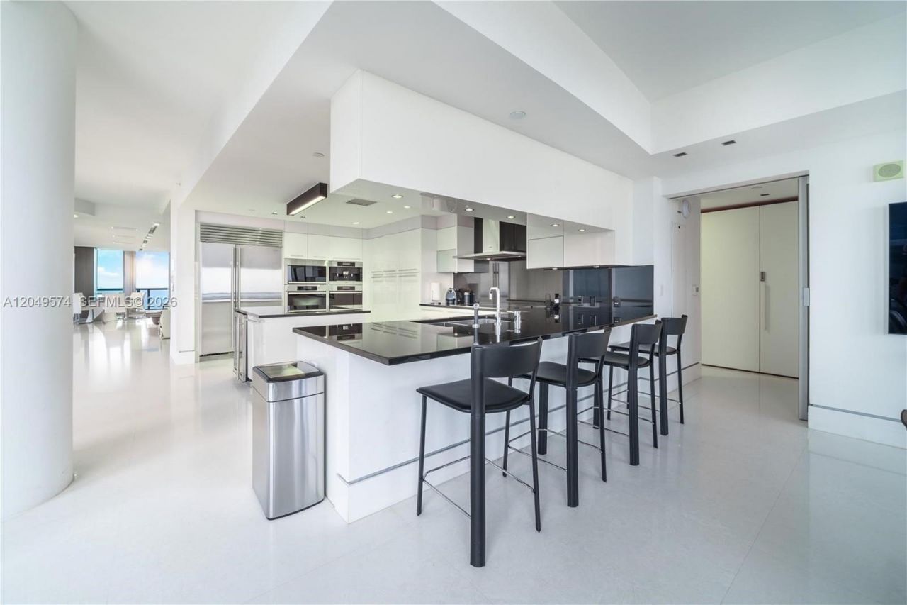 17121 Collins Ave , Unit 4208, Sunny Isles Beach, FL 33160 Photo