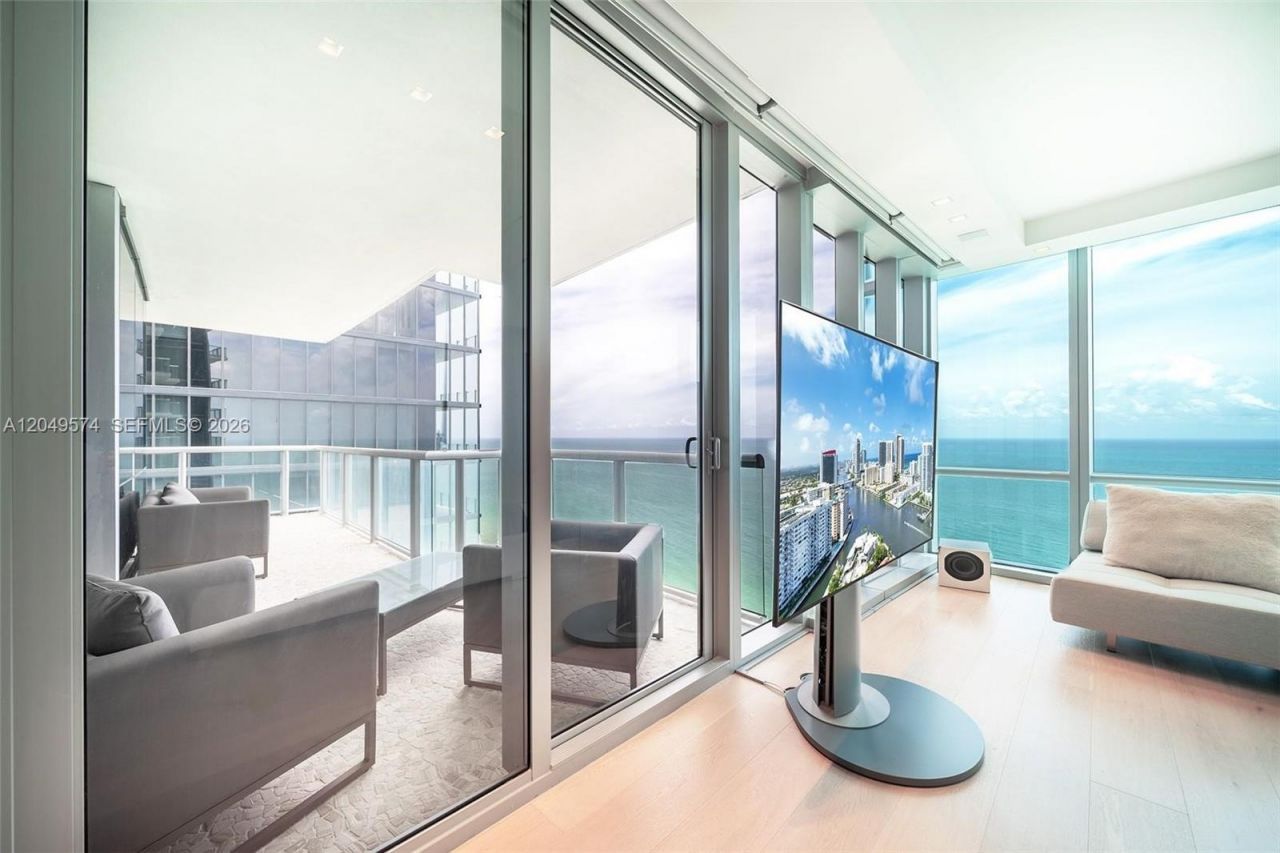 17121 Collins Ave , Unit 4208, Sunny Isles Beach, FL 33160 Photo