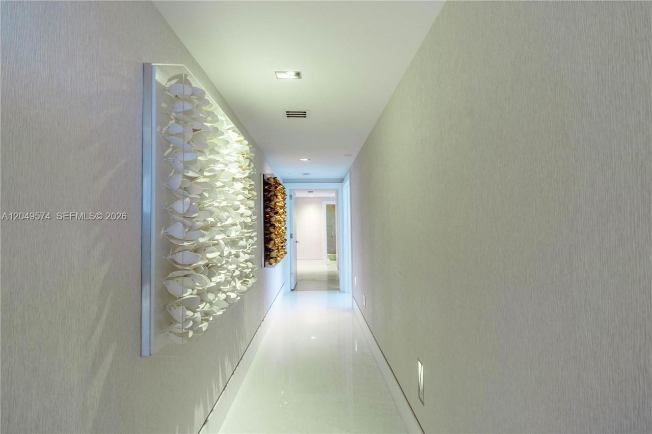 17121 Collins Ave , Unit 4208, Sunny Isles Beach, FL 33160 Photo