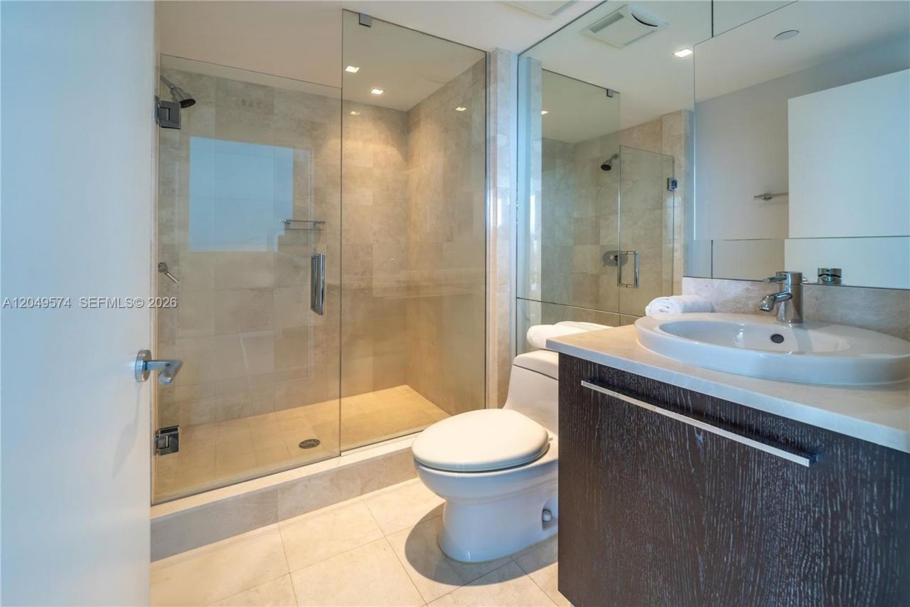 17121 Collins Ave , Unit 4208, Sunny Isles Beach, FL 33160 Photo