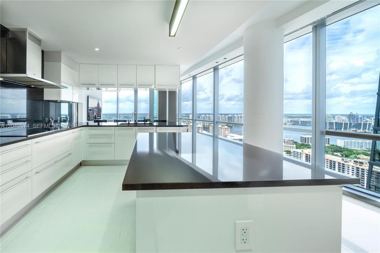 17121 Collins Ave , Unit 4208, Sunny Isles Beach, FL 33160 Photo