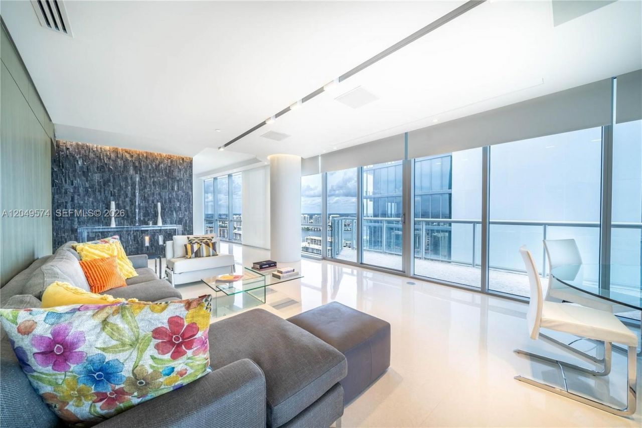 17121 Collins Ave , Unit 4208, Sunny Isles Beach, FL 33160 Photo