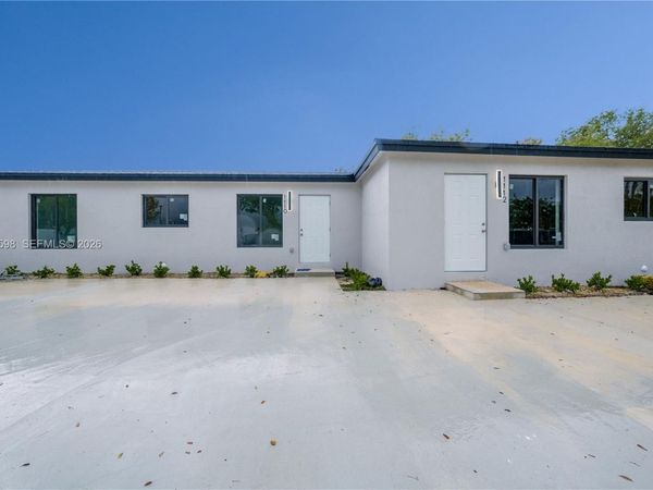 1112 NW 81st St , Miami, FL 33150