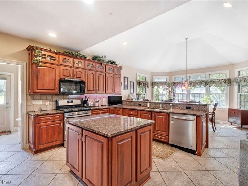 11535 Sunny Lake Drive, New Middletown, OH 44442 Photo 25