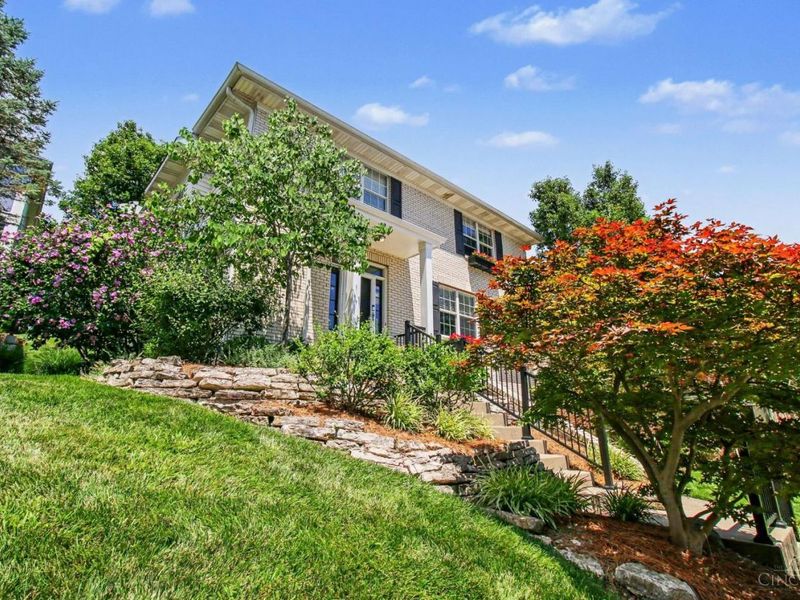 3076 Spencerhill Lane, Cincinnati, OH 45226 Photo 4