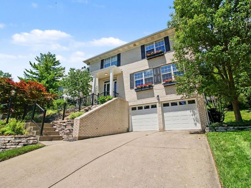 3076 Spencerhill Lane, Cincinnati, OH 45226 Photo 5