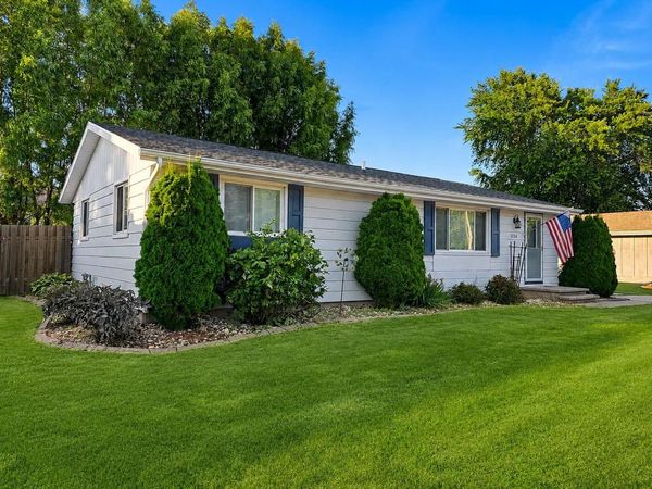 1124 GROVE STREET, Menasha, WI 54956
