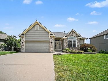9223 N Jarboe Street, Kansas City, MO 64155