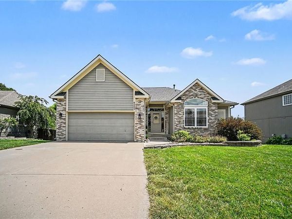 9223 N Jarboe Street, Kansas City, MO 64155