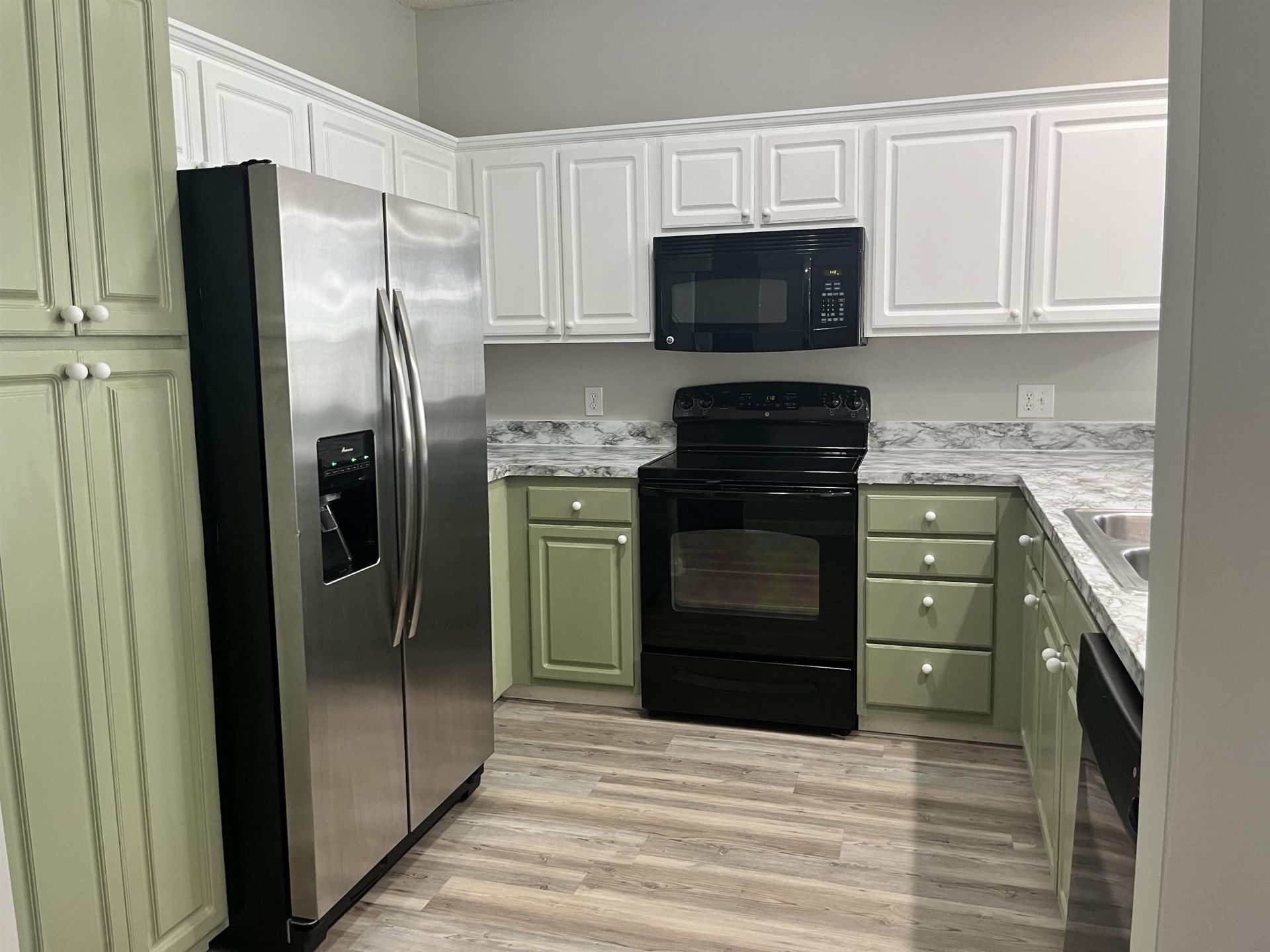 2498 Coastline Ct.  Photo 6
