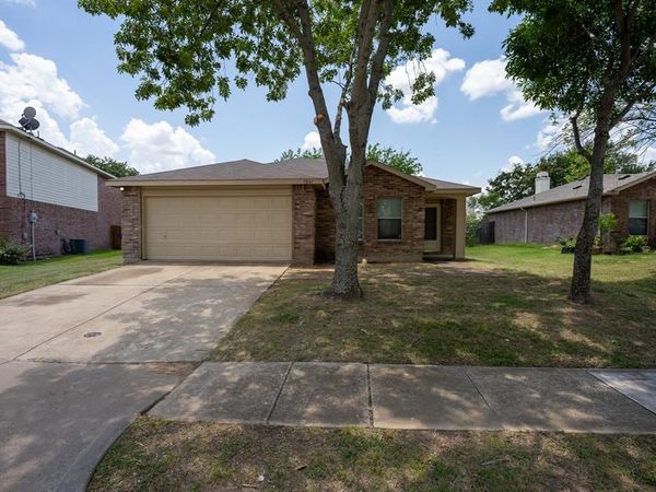 3841 Meredith Lane, Balch Springs, TX 75180