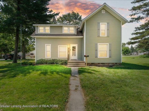 610 E Center Street, Ithaca, MI 48847
