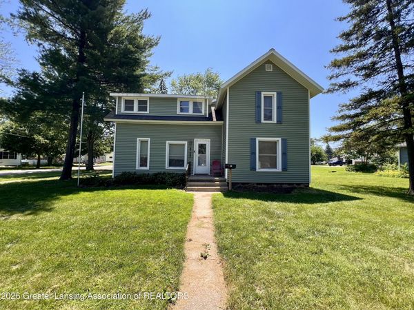 610 E Center Street, Ithaca, MI 48847