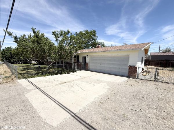 250 Miller Lane, Fernley, NV 89408