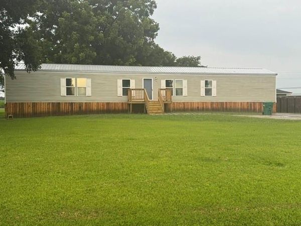21345 JUDGE BECNEL Drive, Vacherie, LA 70090