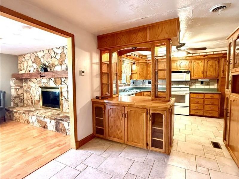 46605 Main Street, Jacobsburg, OH 43933 Photo 18