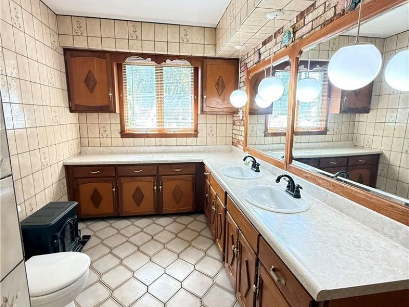 46605 Main Street, Jacobsburg, OH 43933 Photo 26