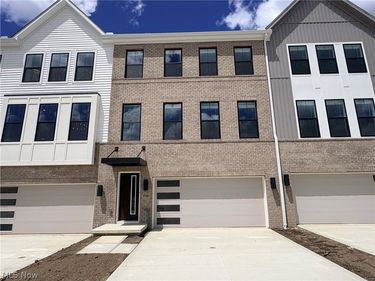27385 Averi Lane, Orange, OH 44122