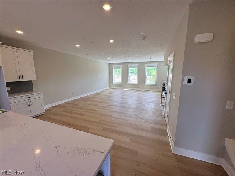 27385 Averi Lane, Orange, OH 44122 Photo 4