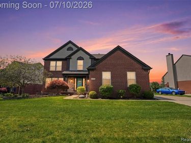 24774 Summer Lane, Flat Rock, MI 48134