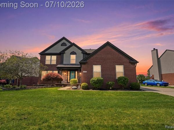 24774 Summer Lane, Flat Rock, MI 48134