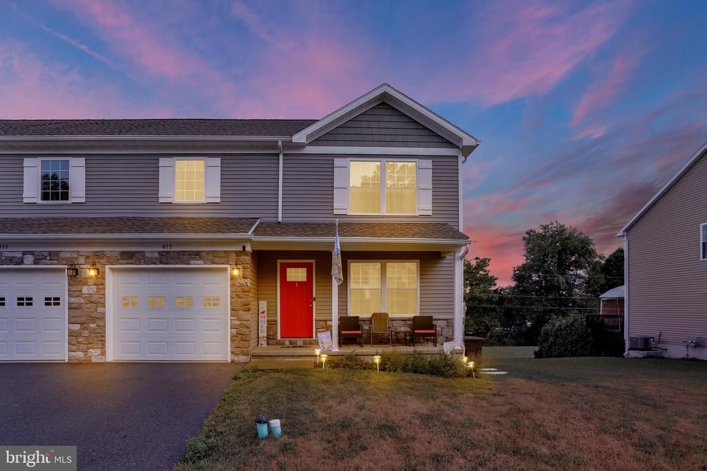 413 SMOKERING DRIVE, ROBESONIA, PA 19551
