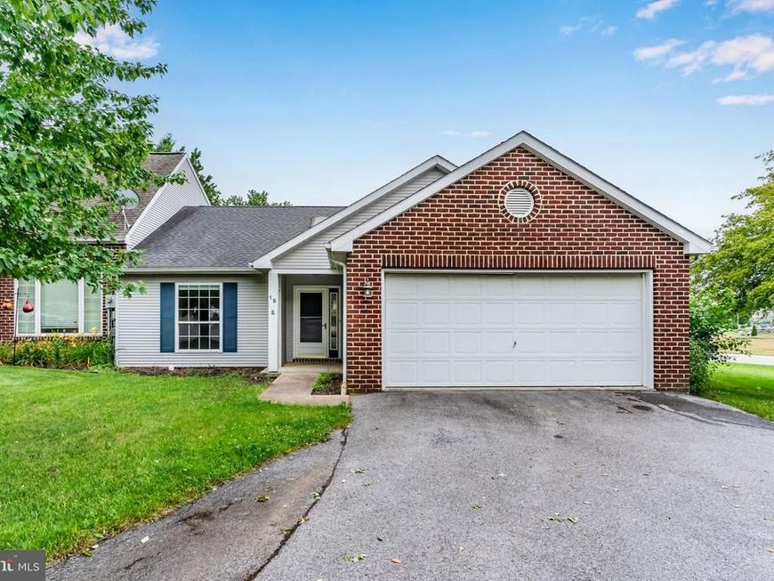 15 Thornhill Court, Carlisle, PA 17015 Main Photo