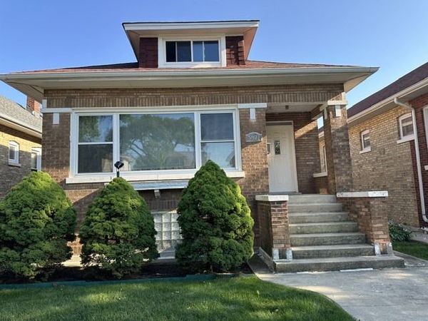 5921 W Berenice Avenue , Chicago, IL 60634