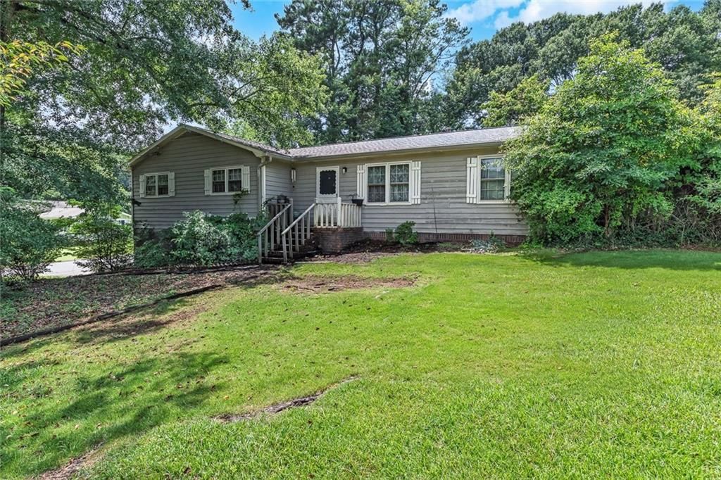 233 Foothill Drive, Woodstock, GA 30188 Main Photo