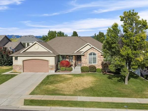 186 N 2975 W, West Point, UT 84015