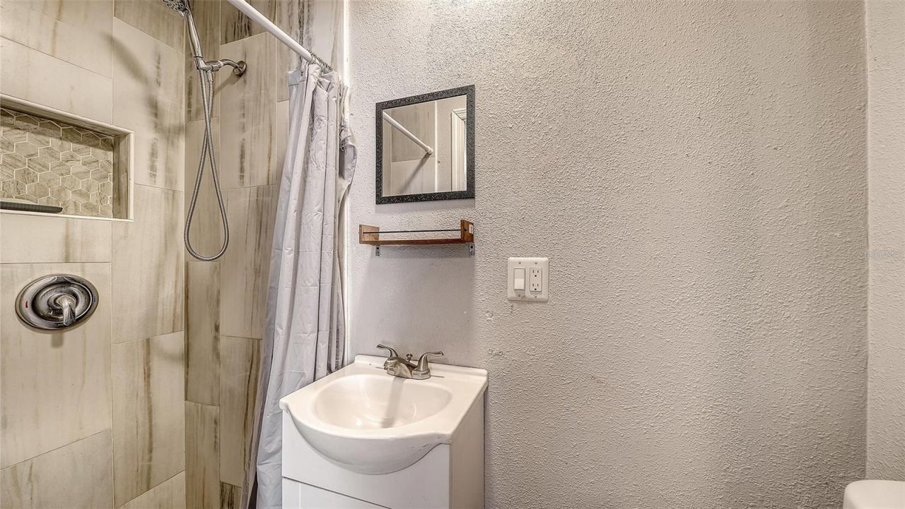 1004 27th Avenue W, Bradenton, FL 34205 Photo