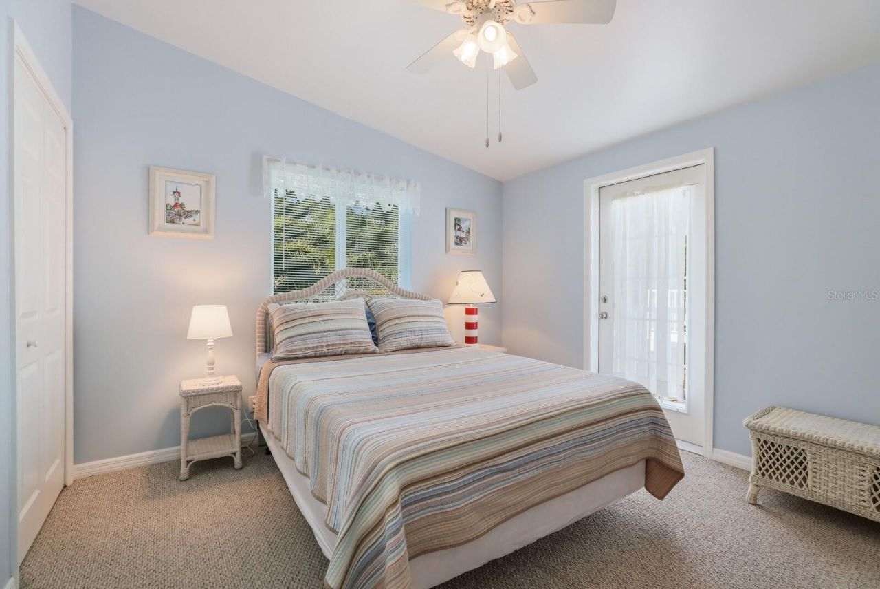 2804 Avenue C, Holmes Beach, FL 34217 Photo