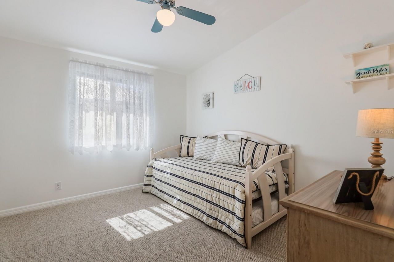 2804 Avenue C, Holmes Beach, FL 34217 Photo