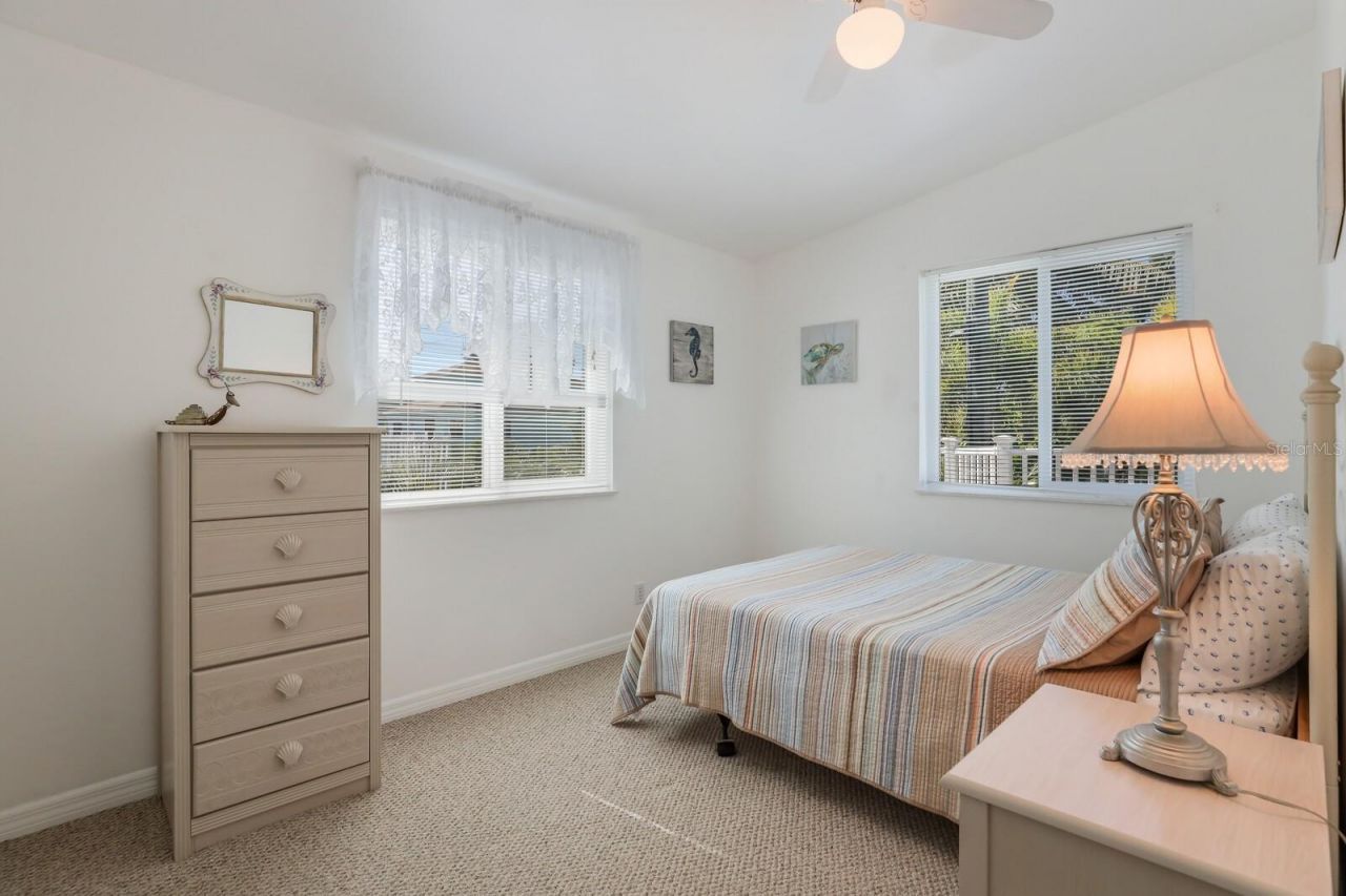 2804 Avenue C, Holmes Beach, FL 34217 Photo