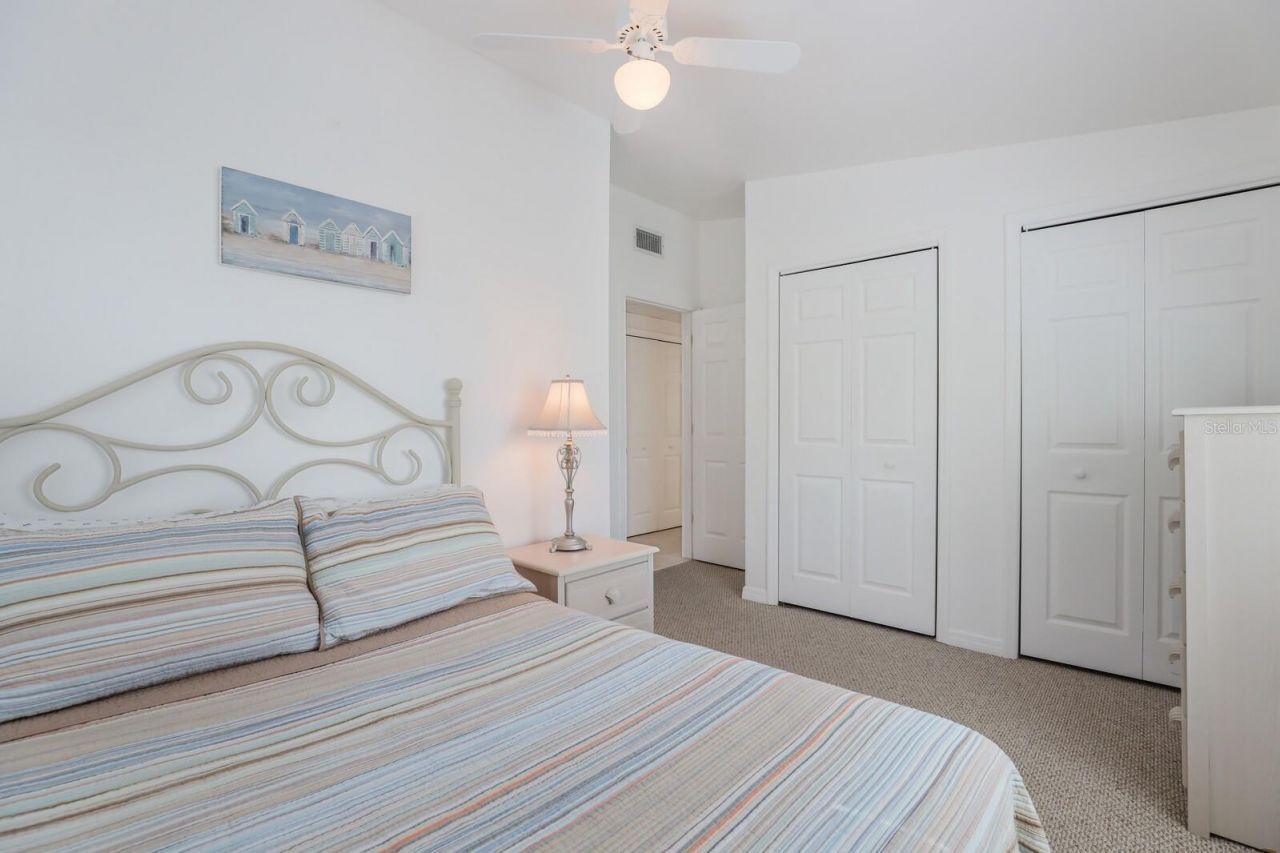 2804 Avenue C, Holmes Beach, FL 34217 Photo