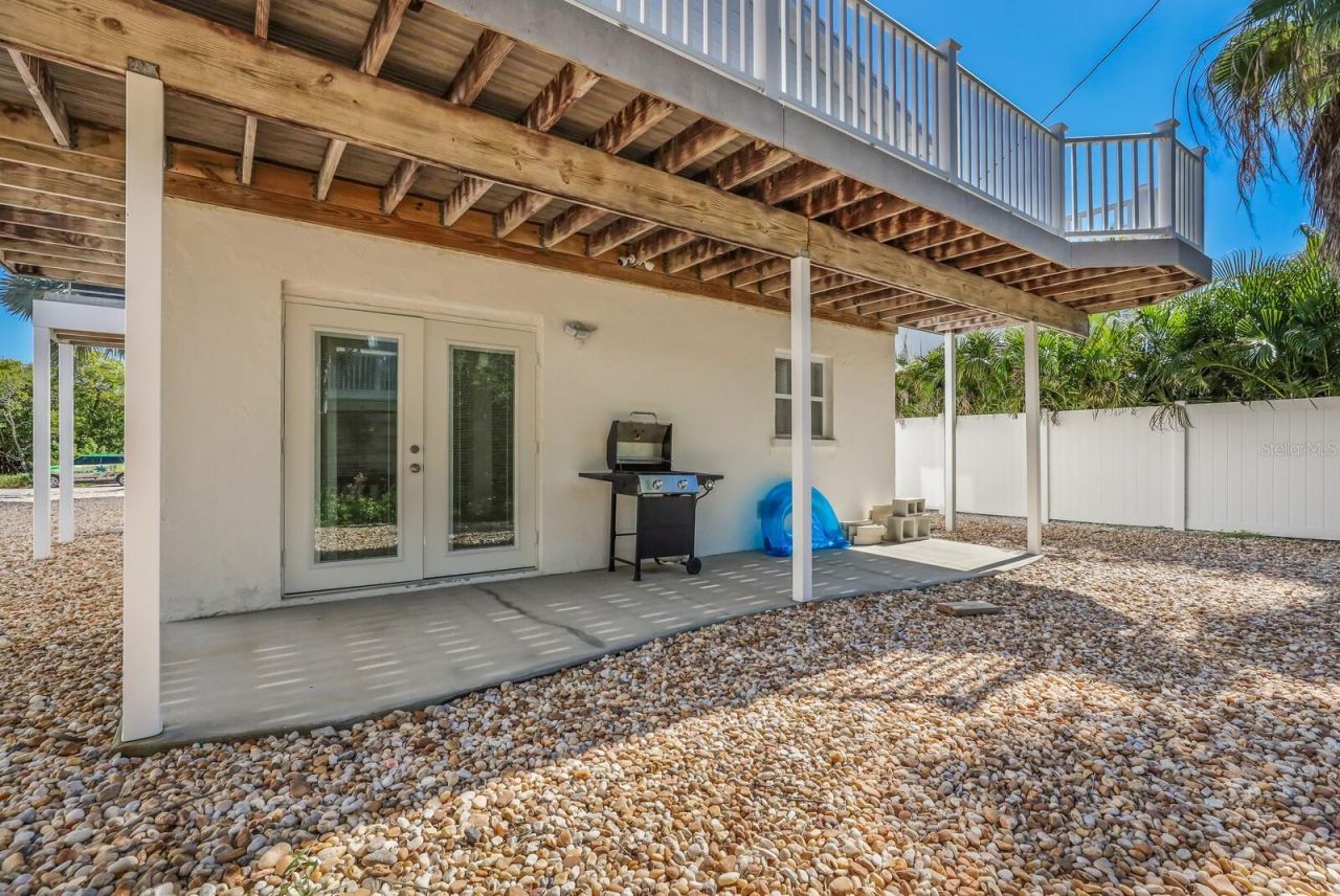 2804 Avenue C, Holmes Beach, FL 34217 Photo